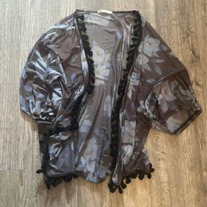 Women's cardigan! Stitch Fix Brand. Size small. Used but in good condition!